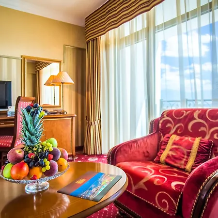 Palace Marina Dinevi Отель Свети-Влас