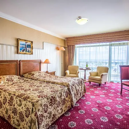 Palace Marina Dinevi Отель Свети-Влас