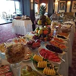 Palace Marina Dinevi Hotel