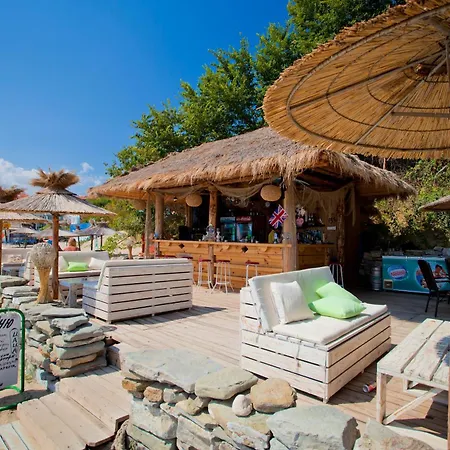 Palace Marina Dinevi