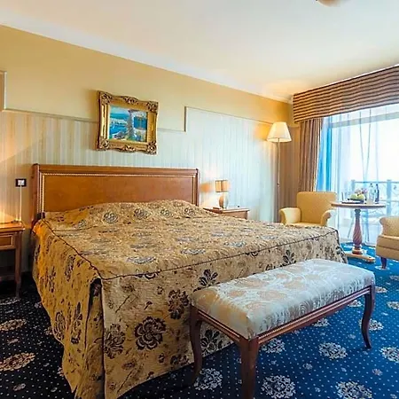 Palace Marina Dinevi 5*