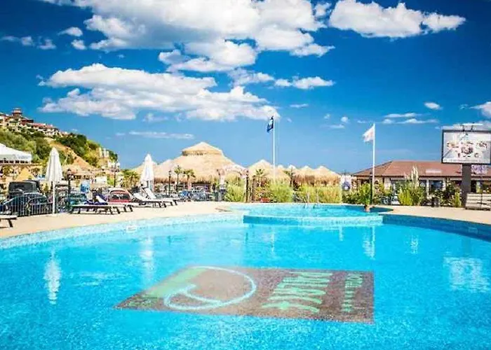 Palace Marina Dinevi Отель Свети-Влас