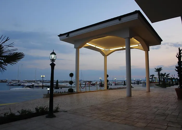 Отель Palace Marina Dinevi 5*