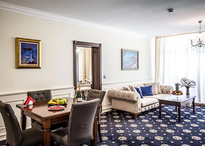 Palace Marina Dinevi