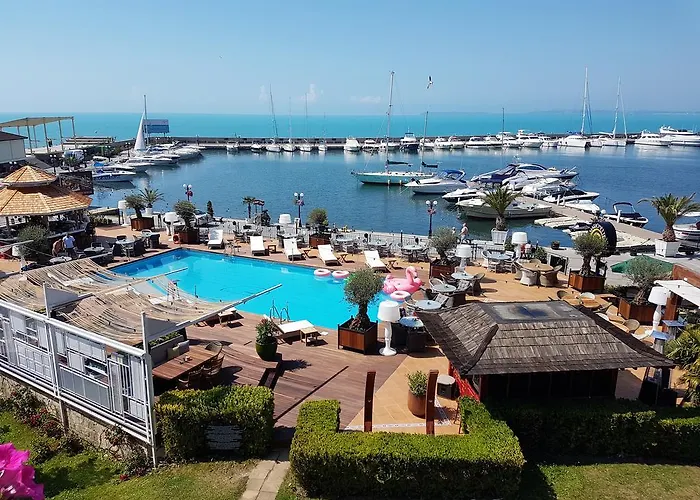 Palace Marina Dinevi 5*