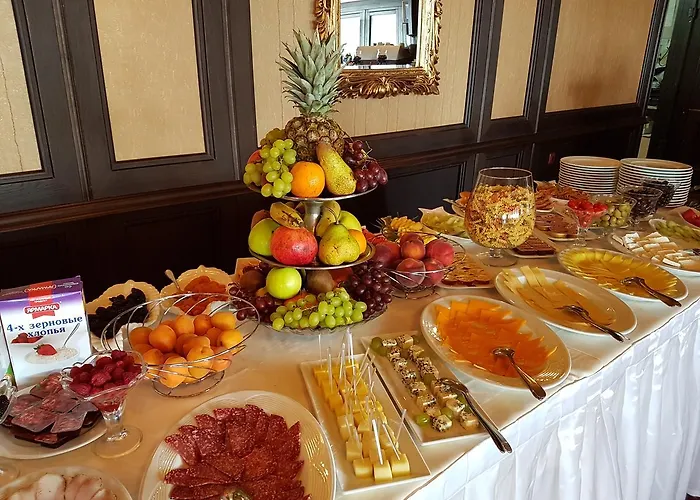 Ξενοδοχείο Palace Marina Dinevi 5*