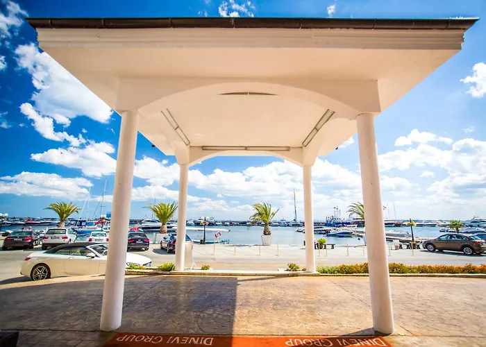 Palace Marina Dinevi 5*