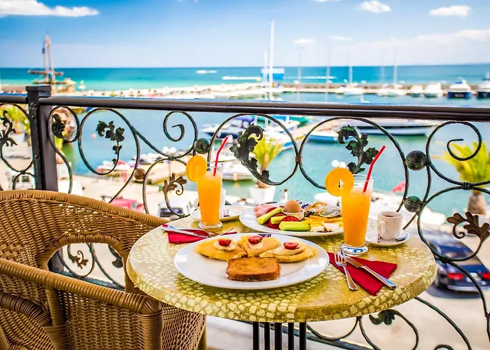 Отель Palace Marina Dinevi Свети-Влас