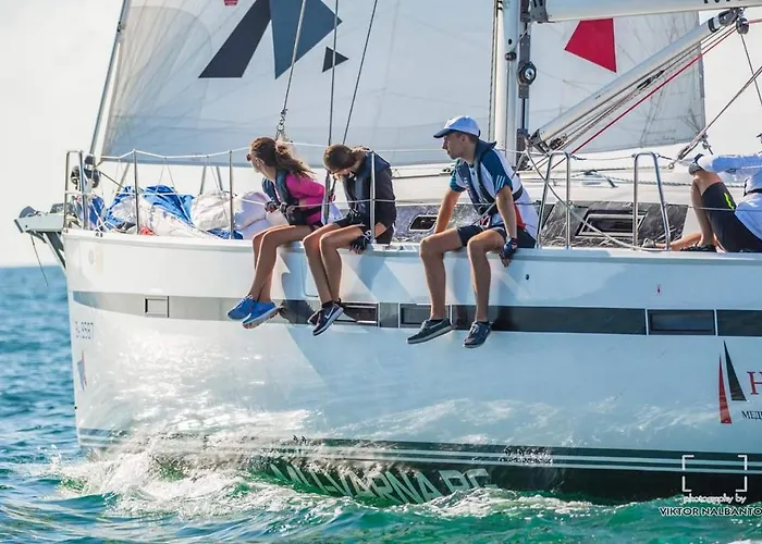 Отель Palace Marina Dinevi Свети-Влас