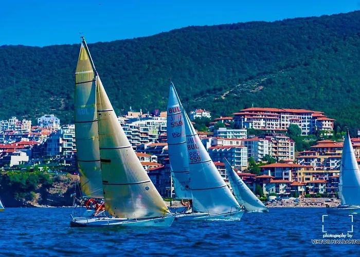 Palace Marina Dinevi Отель